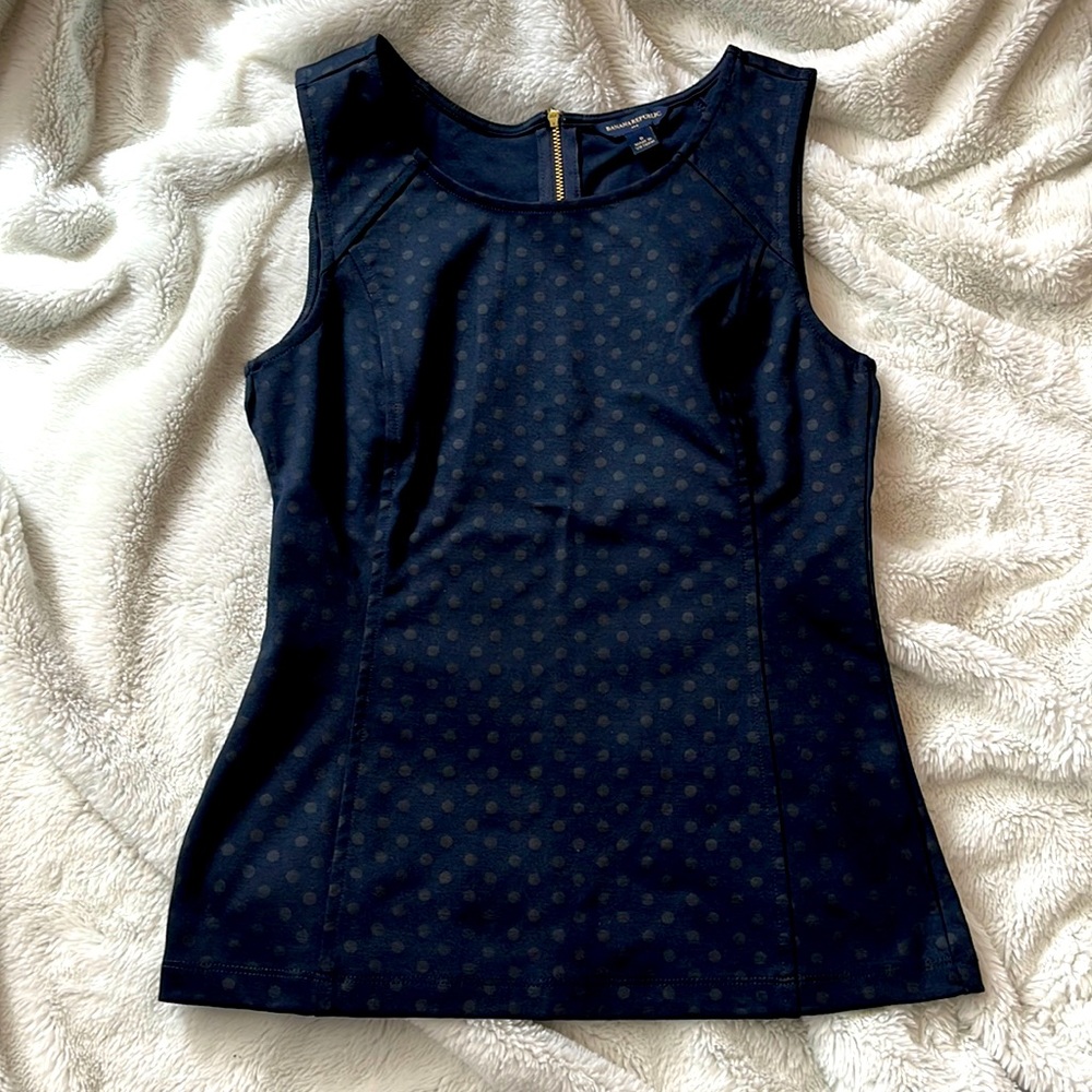 EUC navy Banana Republic blouse